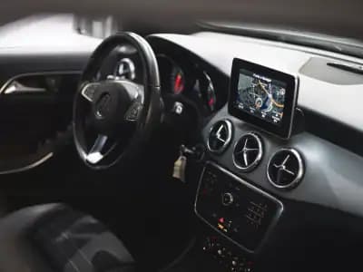 Sell Mercedes-Benz GLA 180 2016 - 20990 EUR, 152000 km - AUTO.MOTO.pt