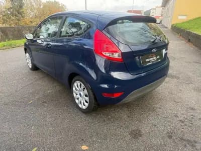 Vendo Ford Fiesta 2009 - 5990 EUR, 171000 km - AUTO.MOTO.pt