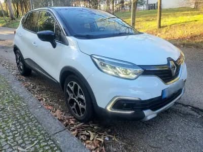 Vendo Renault Captur 2018 - 15800 EUR, 84000 km - AUTO.MOTO.pt