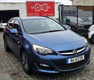 Vendo Opel Astra Sports Tourer 2015 - 8999 EUR, 250000 km - AUTO.MOTO.pt