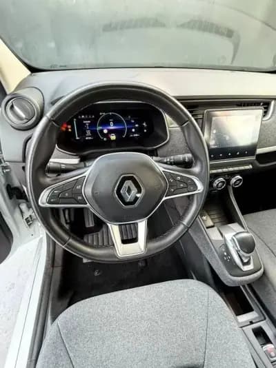 Vendo Renault Zoe 2021 - 16900 EUR, 23000 km - AUTO.MOTO.pt