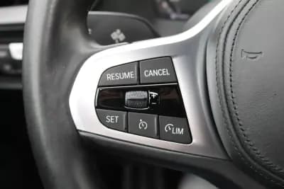 Vendo BMW 116 2020 - 22990 EUR, 121000 km - AUTO.MOTO.pt