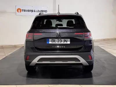 Vendo Volkswagen T-Cross 2024 - 22750 EUR, 54543 km - AUTO.MOTO.pt