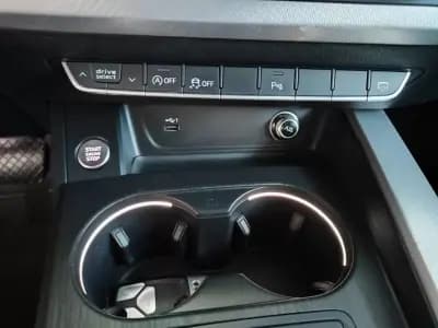 Vendo Audi A5 Sportback 2017 - 31950 EUR, 146200 km - AUTO.MOTO.pt