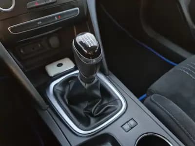 Vendo Renault Mégane 2016 - 14990 EUR, 179000 km - AUTO.MOTO.pt