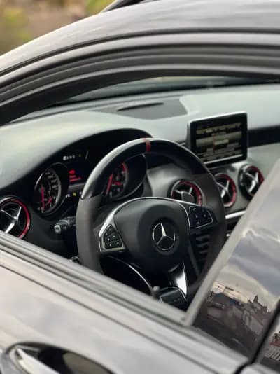 Sell Mercedes-Benz GLA 45 AMG 2015 - 34900 EUR, 125000 km - AUTO.MOTO.pt