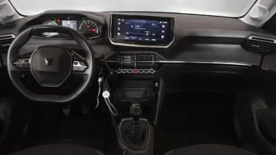 Vendo Peugeot 208 2024 - 16450 EUR, 29000 km - AUTO.MOTO.pt