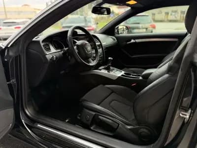 Vendo Audi A5 2010 - 17990 EUR, 157000 km - AUTO.MOTO.pt