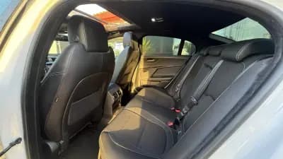 Sell Jaguar XE 2017 - 16990 EUR, 190000 km - AUTO.MOTO.pt