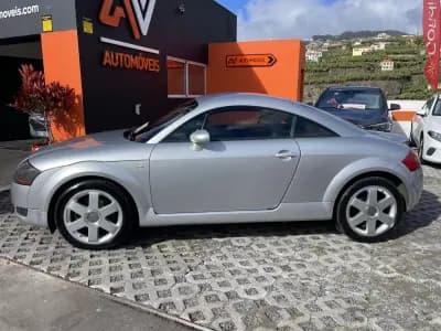 Vendo Audi TT Coupé 1999 - 9950 EUR, 106086 km - AUTO.MOTO.pt
