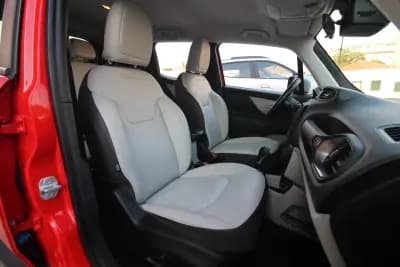 Vendo Jeep Renegade 2018 - 15990 EUR, 115600 km - AUTO.MOTO.pt