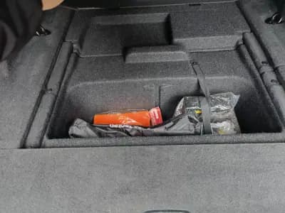 Vendo BMW 318 2012 - 12890 EUR, 205182 km - AUTO.MOTO.pt