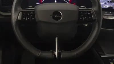 Sell Opel Astra 2025 - 23850 EUR, 17600 km - AUTO.MOTO.pt