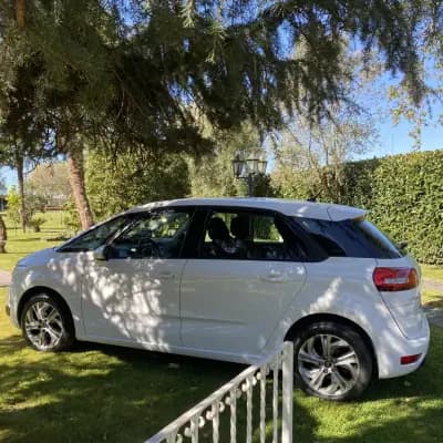 Vendo Citroën C4 Picasso 2016 - 13990 EUR, 168400 km - AUTO.MOTO.pt