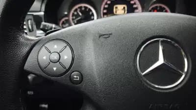 Vendo Mercedes-Benz E 220 2012 - 20950 EUR, 199926 km - AUTO.MOTO.pt