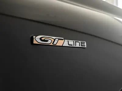 Vendo Peugeot 508 2020 - 22450 EUR, 139000 km - AUTO.MOTO.pt