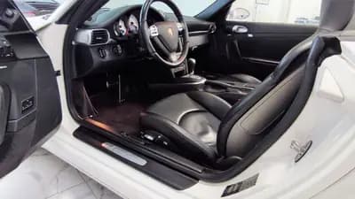 Vendo Porsche 997 2007 - 109000 EUR, 39000 km - AUTO.MOTO.pt