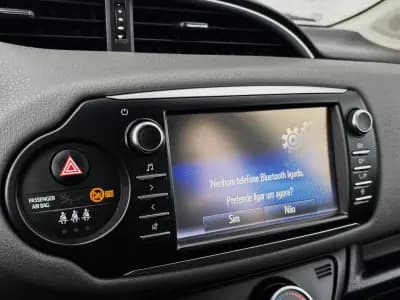 Sell Toyota Yaris 2017 - 11990 EUR, 110000 km - AUTO.MOTO.pt