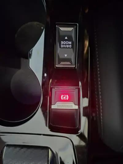 Sell Peugeot e-208 2022 - 18999 EUR, 14864 km - AUTO.MOTO.pt