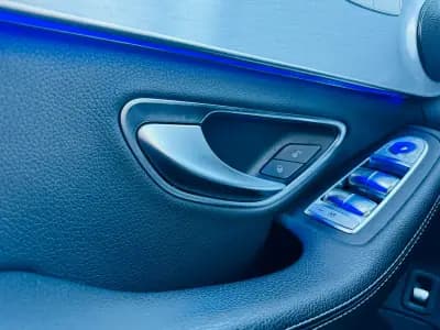 Vendo Mercedes-Benz C 220 2019 - 32000 EUR, 160000 km - AUTO.MOTO.pt