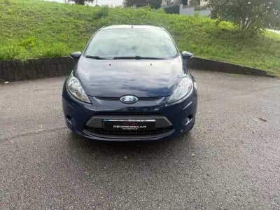 Vendo Ford Fiesta 2009 - 5990 EUR, 171000 km - AUTO.MOTO.pt