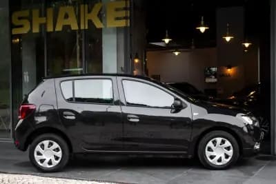 Vendo Dacia Sandero 2018 - 8350 EUR, 91565 km - AUTO.MOTO.pt