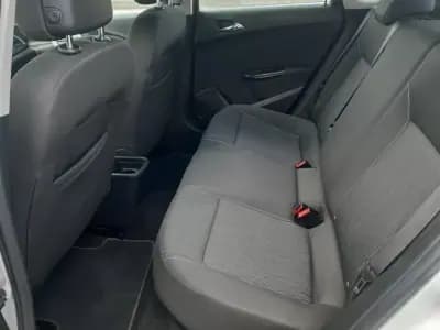 Vendo Opel Astra 2013 - 9900 EUR, 179980 km - AUTO.MOTO.pt