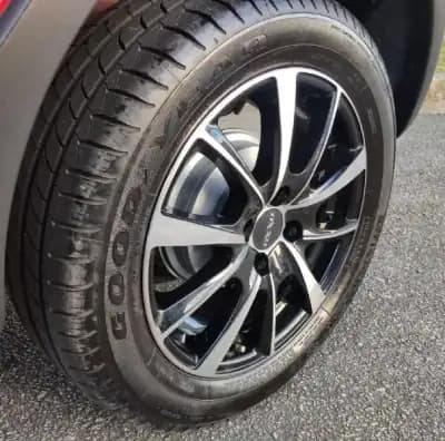 Vendo Dacia Sandero 2014 - 9950 EUR, 161000 km - AUTO.MOTO.pt