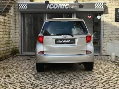 Sell Toyota Verso-S 2011 - 7990 EUR, 126450 km - AUTO.MOTO.pt