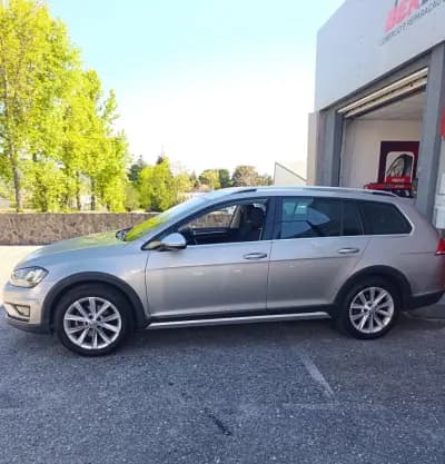 Sell Volkswagen Golf Variant 2017 - 15900 EUR, 173000 km - AUTO.MOTO.pt