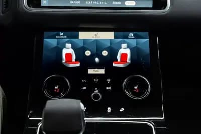 Vendo Land Rover Range Rover Velar 2025 - 55950 EUR, 51000 km - AUTO.MOTO.pt