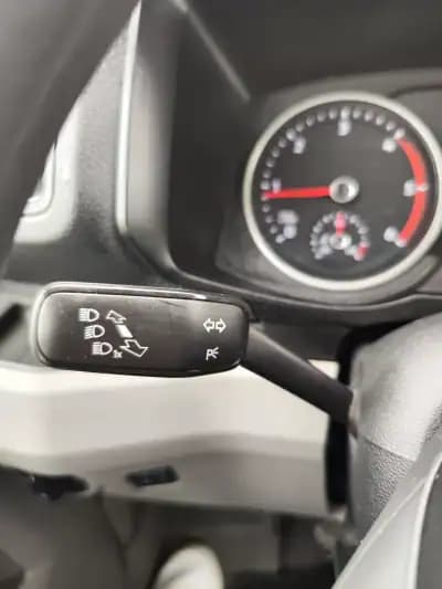 Vendo Volkswagen Crafter 2019 - 17980 EUR, 250000 km - AUTO.MOTO.pt