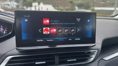 Vendo Peugeot 3008 2021 - 21800 EUR, 67000 km - AUTO.MOTO.pt