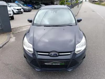 Sell Ford Focus 2014 - 9900 EUR, 168000 km - AUTO.MOTO.pt