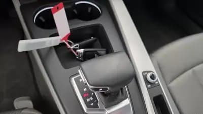 Sell Audi A4 2020 - 26900 EUR, 85888 km - AUTO.MOTO.pt