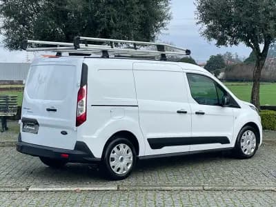 Vendo Ford Transit Connect 2021 - 15450 EUR, 114000 km - AUTO.MOTO.pt