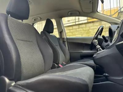 Sell Toyota Verso-S 2011 - 7990 EUR, 126450 km - AUTO.MOTO.pt