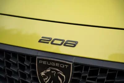 Sell Peugeot 208 2025 - 17900 EUR, 6300 km - AUTO.MOTO.pt