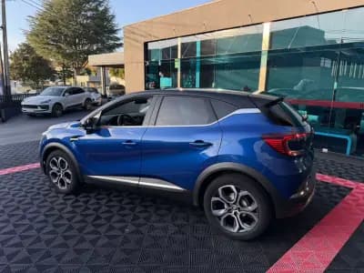 Vendo Renault Captur 2022 - 17300 EUR, 89000 km - AUTO.MOTO.pt