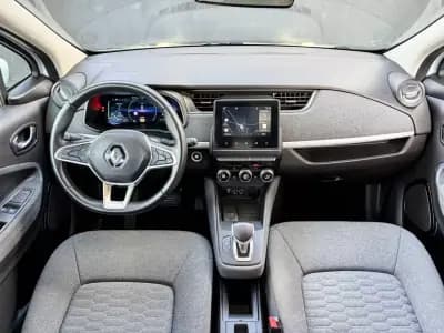 Vendo Renault Zoe 2021 - 16900 EUR, 23000 km - AUTO.MOTO.pt