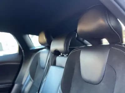 Vendo Volvo V40 2013 - 10490 EUR, 224000 km - AUTO.MOTO.pt