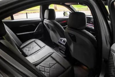 Vendo BMW i5 2023 - 79900 EUR, 17145 km - AUTO.MOTO.pt