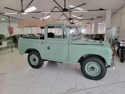 Vendo Land Rover Serie III 1973 - 35000 EUR, 87484 km - AUTO.MOTO.pt