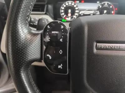 Vendo Land Rover Range Rover Velar 2018 - 34450 EUR, 154350 km - AUTO.MOTO.pt