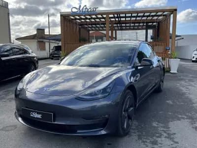 Vendo Tesla Model 3 2023 - 31950 EUR, 63000 km - AUTO.MOTO.pt