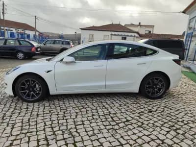Sell Tesla Model 3 2019 - 18900 EUR, 125000 km - AUTO.MOTO.pt