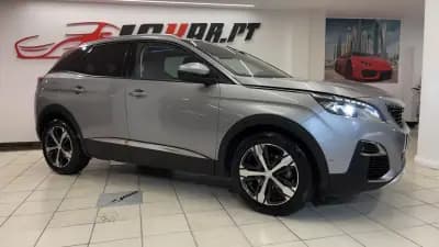 Vendo Peugeot 3008 2019 - 18990 EUR, 94948 km - AUTO.MOTO.pt