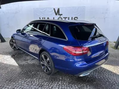 Vendo Mercedes-Benz C 300 2020 - 28499 EUR, 118000 km - AUTO.MOTO.pt