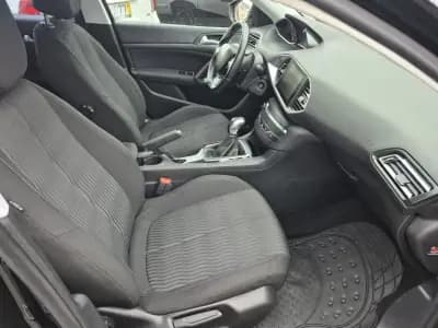 Sell Peugeot 308 SW 2016 - 11900 EUR, 276600 km - AUTO.MOTO.pt