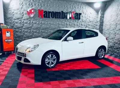 Vendo Alfa Romeo Giulietta 2012 - 13750 EUR, 119336 km - AUTO.MOTO.pt